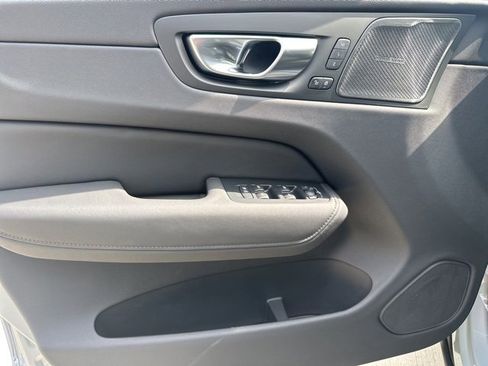 New 2026 Volvo XC60 B5 Ultra w/ Climate Package image 12