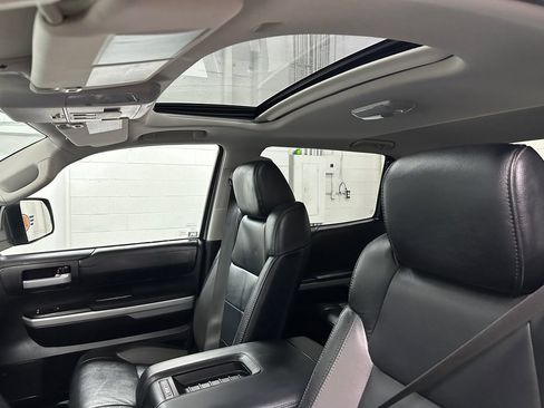 Used 2019 Toyota Tundra Limited w/ Limited Premium Package AWD/4WD image 33
