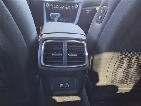 Used 2025 Genesis G70 3.3T Advanced image 10