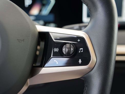 Used 2025 BMW iX xDrive50 w/ Convenience Package image 18