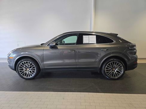 Used 2023 Porsche Cayenne Coupe AWD/4WD image 2