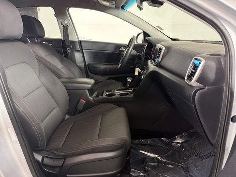 Used 2022 Kia Sportage LX AWD/4WD image 19