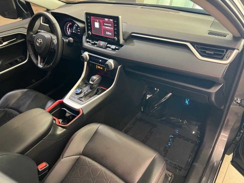 Certified 2020 Toyota RAV4 TRD Off-Road image 15
