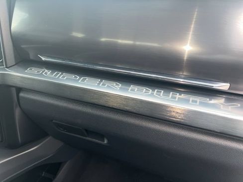 Used 2024 Ford F250 Lariat AWD/4WD image 34