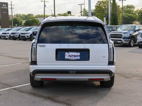 New 2026 Hyundai Ioniq 9 SEL image 4