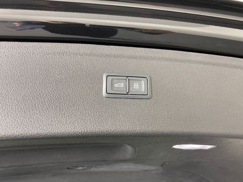 Used 2024 Audi Q5 2.0T Premium image 31