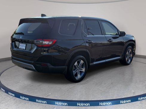 Used 2024 Honda Pilot EX-L image 6