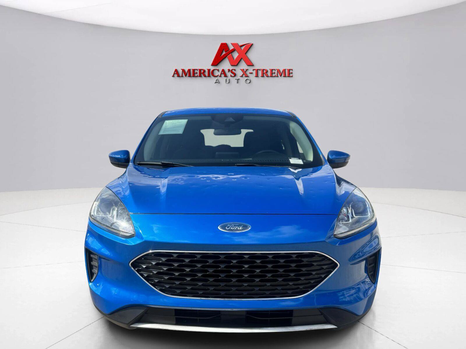Used 2022 Ford Escape SE w/ Convenience Package FWD image 9
