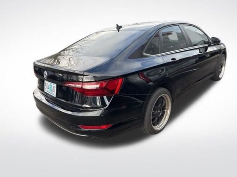 Used 2021 Volkswagen Jetta S w/ Driver Assistance Package image 10