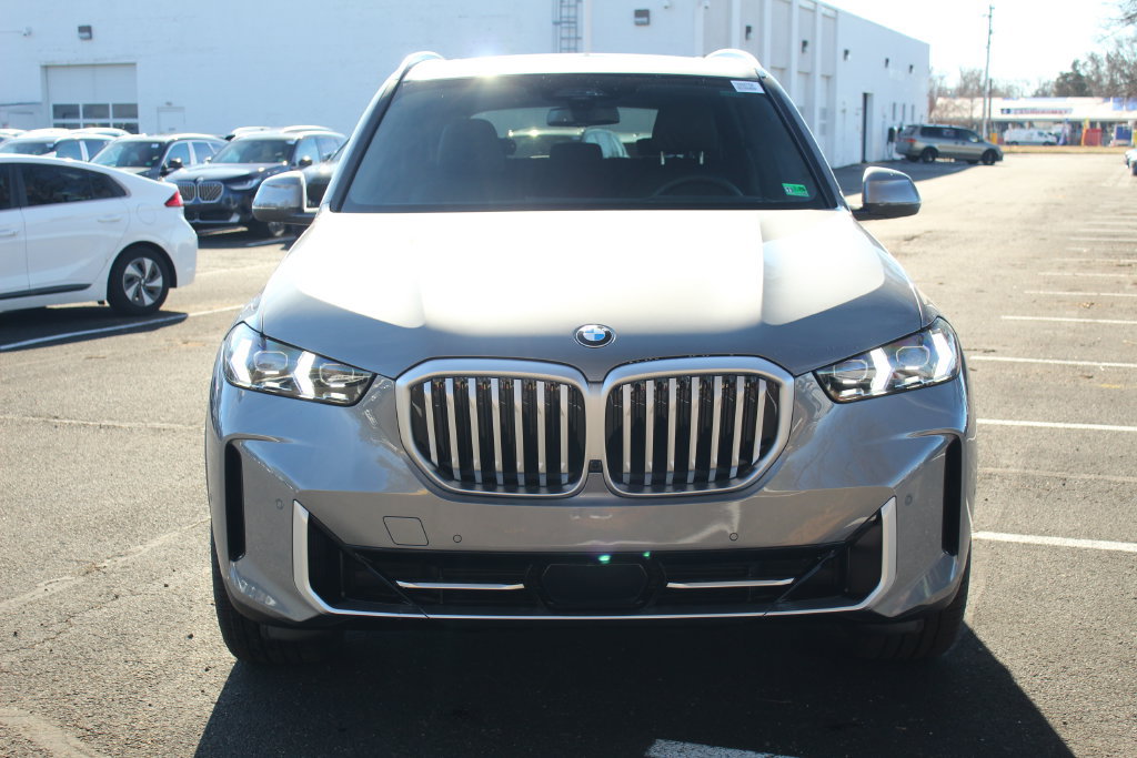 Used 2026 BMW X5 xDrive40i AWD/4WD image 2