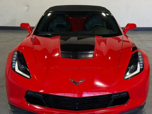 Used 2014 Chevrolet Corvette Stingray Convertible RWD image 3