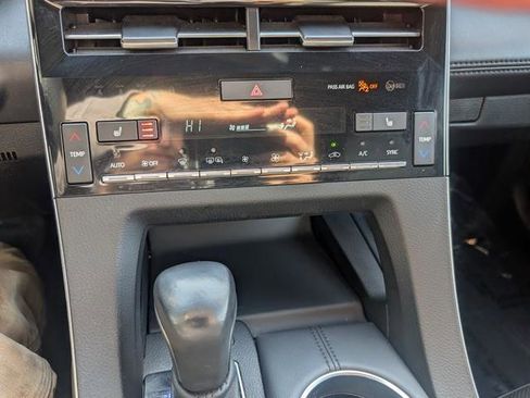 Used 2022 Toyota Avalon XSE image 14