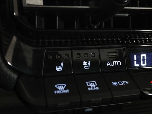 Used 2025 Toyota Land Cruiser w/ Premium Package AWD/4WD image 21