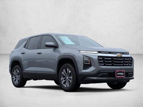 New 2026 Chevrolet Equinox LT AWD/4WD image 3