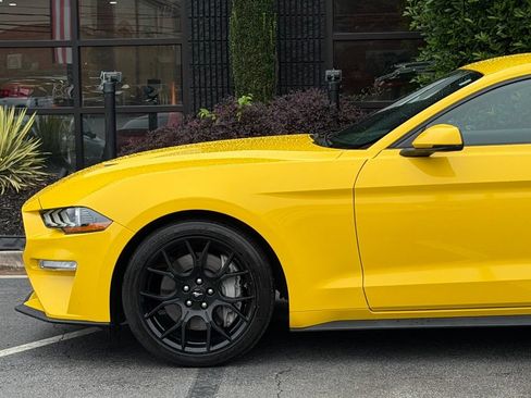 Used 2018 Ford Mustang Premium w/ Ecoboost Performance Package RWD image 10