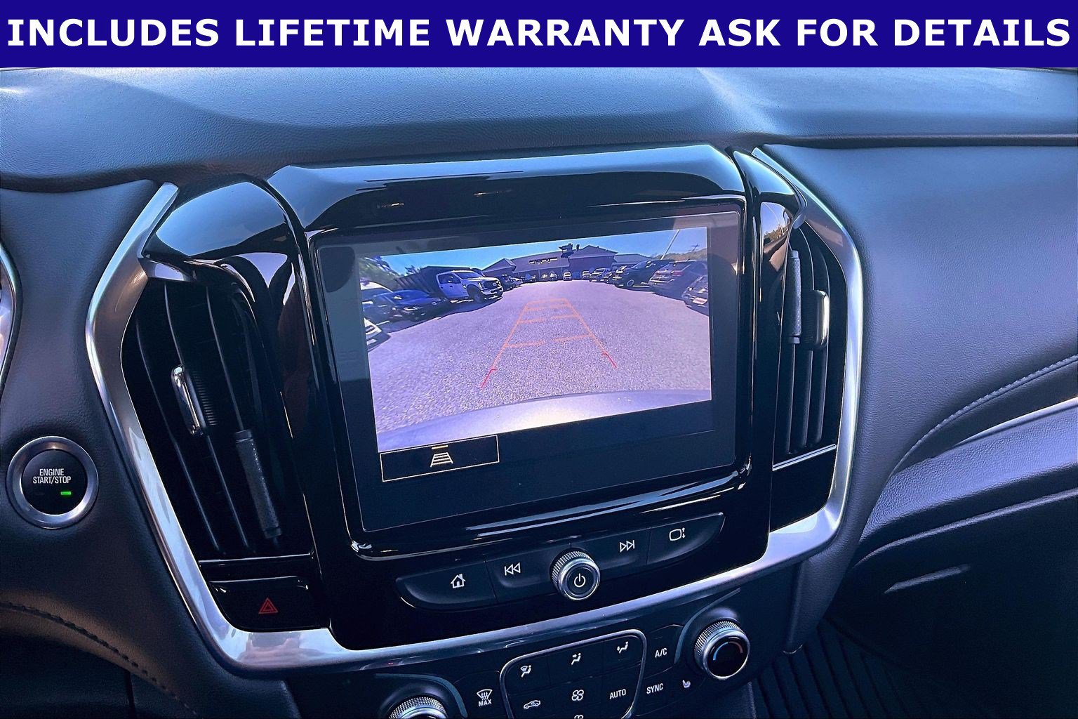 Used 2024 Chevrolet Traverse LT AWD/4WD image 19