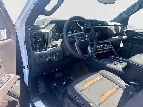 New 2026 GMC Sierra 2500 AT4 w/ AT4 Premium Plus Package AWD/4WD image 10