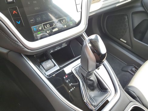 Used 2025 Subaru Outback Touring XT w/ Popular Package #2 image 21