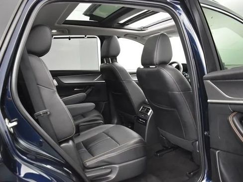 Used 2024 MAZDA CX-90 3.3 Turbo w/ Premium Package AWD/4WD image 18