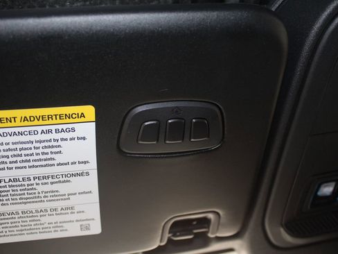 Used 2024 Ford Bronco Badlands image 42