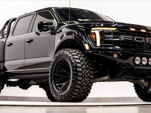 Used 2025 Ford F150 Raptor AWD/4WD image 16