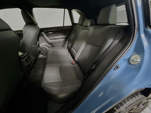 Used 2022 Toyota RAV4 SE w/ Convenience Package AWD/4WD image 29