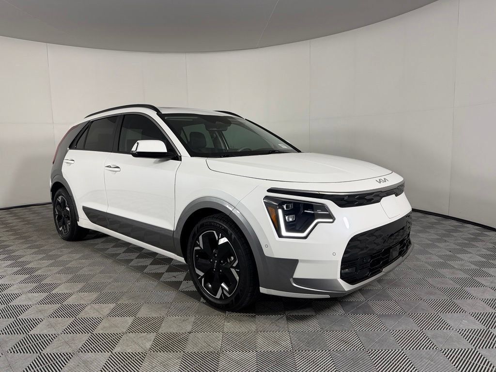 Used 2023 Kia Niro Wave FWD image 5