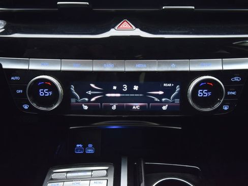 Used 2023 Genesis G80 2.5T image 34