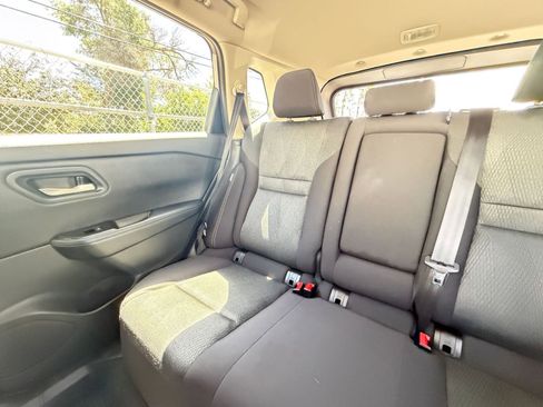 Used 2025 Nissan Rogue SV AWD/4WD image 40