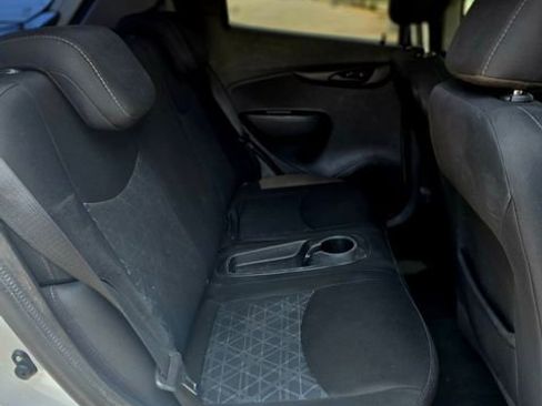 Used 2021 Chevrolet Spark LT image 15