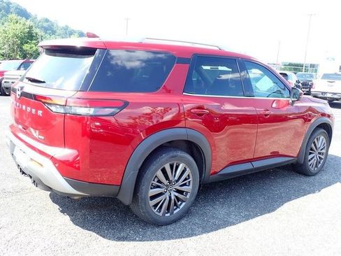 Used 2023 Nissan Pathfinder SL w/ SL Premium Package AWD/4WD image 6