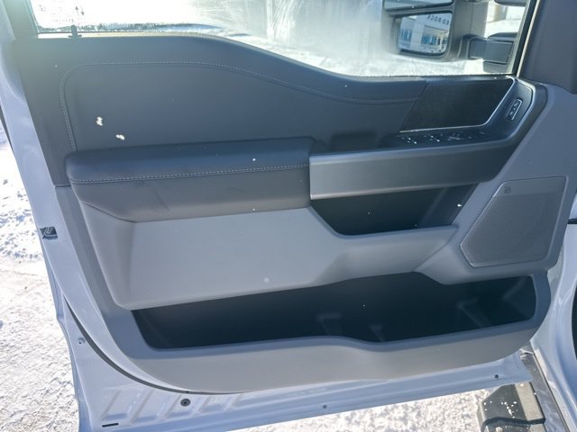 New 2026 Ford F250 XLT w/ XLT Premium Package AWD/4WD image 14