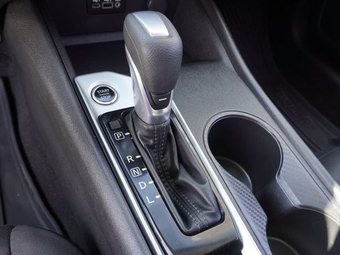 Certified 2025 Nissan Altima 2.5 SV FWD image 18