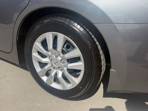 Used 2017 Nissan Altima 2.5 S w/ Power Driver Seat Package FWD image 21