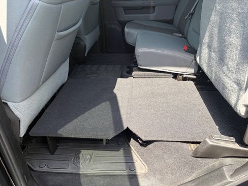 Used 2019 RAM 1500 Classic Warlock AWD/4WD image 34