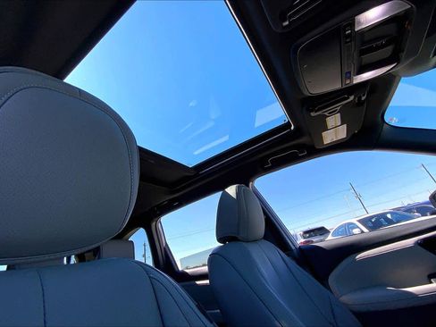 Used 2025 Subaru Forester Limited image 14