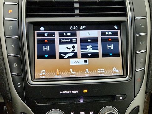 Used 2016 Lincoln MKX Reserve w/ Technology Package image 21