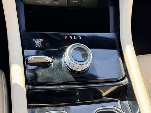 Used 2023 Jeep Grand Cherokee L Limited image 6