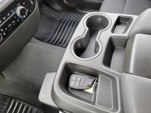 Used 2024 Chevrolet Silverado 1500 LT AWD/4WD image 20