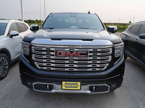 Used 2023 GMC Sierra 1500 Denali AWD/4WD image 2