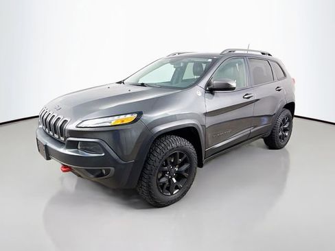 Used 2016 Jeep Cherokee Trailhawk w/ Cold Weather Group image 3