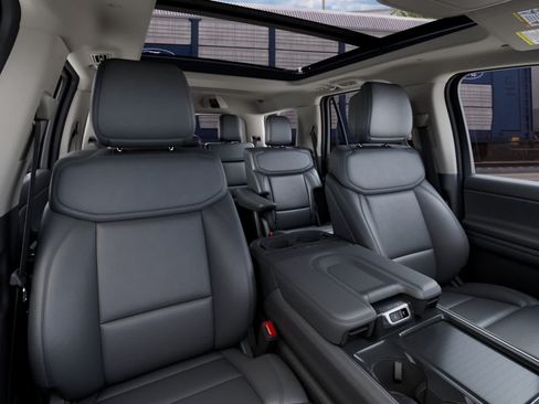 New 2027 Ford Expedition Active AWD/4WD image 11