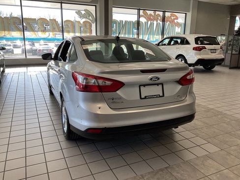 Used 2014 Ford Focus SE image 5