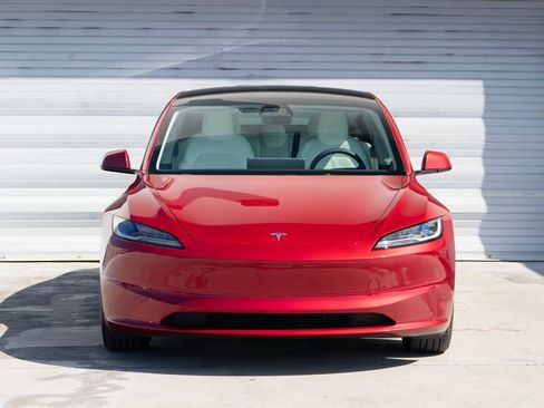 Used 2024 Tesla Model 3 Long Range AWD/4WD image 2