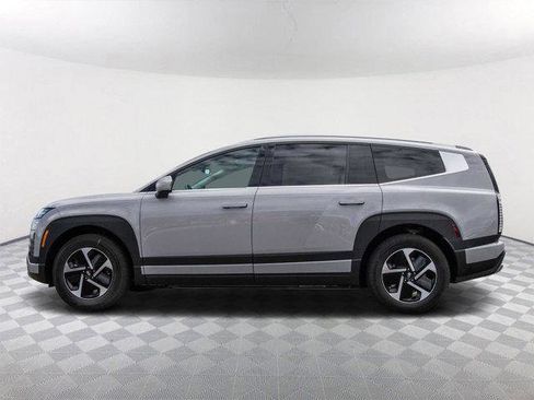 New 2026 Hyundai Ioniq 9 SE image 3