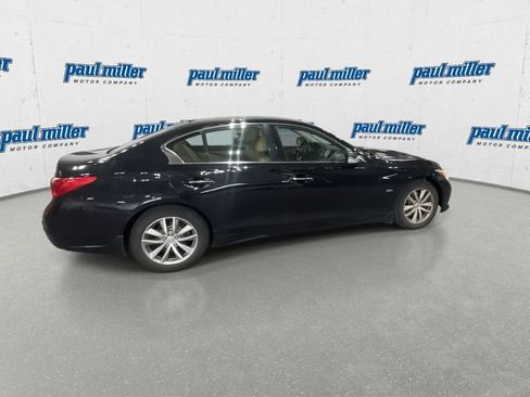Used 2017 INFINITI Q50 3.0t Premium w/ 3.0T Premium Plus Package AWD/4WD image 12