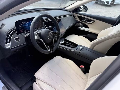 New 2026 Mercedes-Benz E 350 4MATIC Sedan image 12