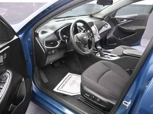 Used 2024 Chevrolet Malibu LT image 22