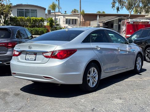 Used 2013 Hyundai Sonata GLS w/ Popular Equipment Pkg FWD image 9