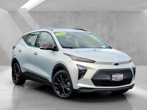 Used 2023 Chevrolet Bolt EUV LT w/ Redline Edition image 1